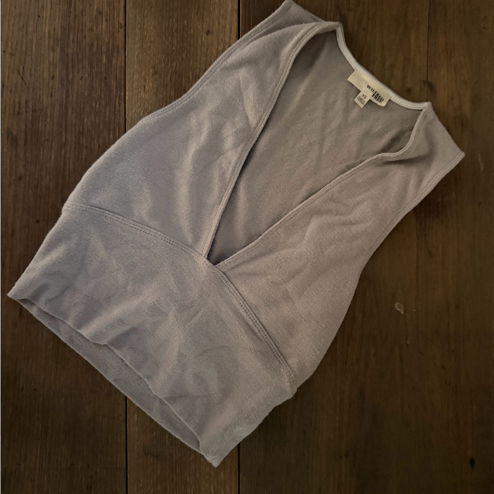 Wilfred Grey Sleeveless V-Neck Knit Top